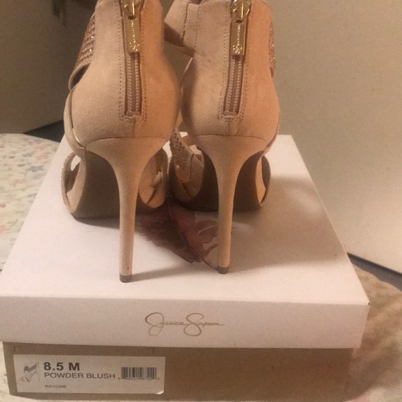 Jessica Simpson - Picture 3 of 3